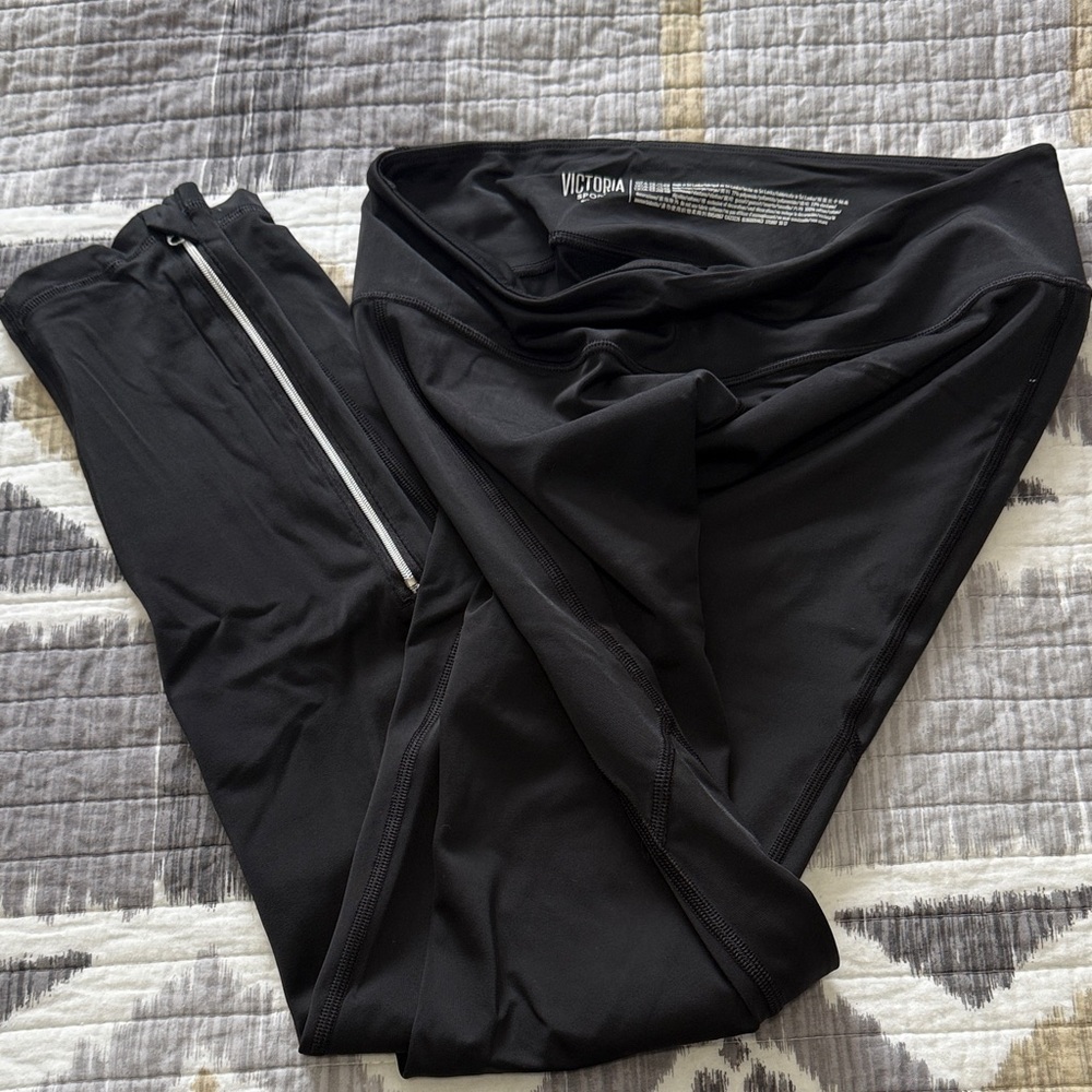 Victoria's Secret Black Activewear Leggings